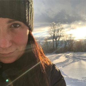 Meet your Posher, Cynthia